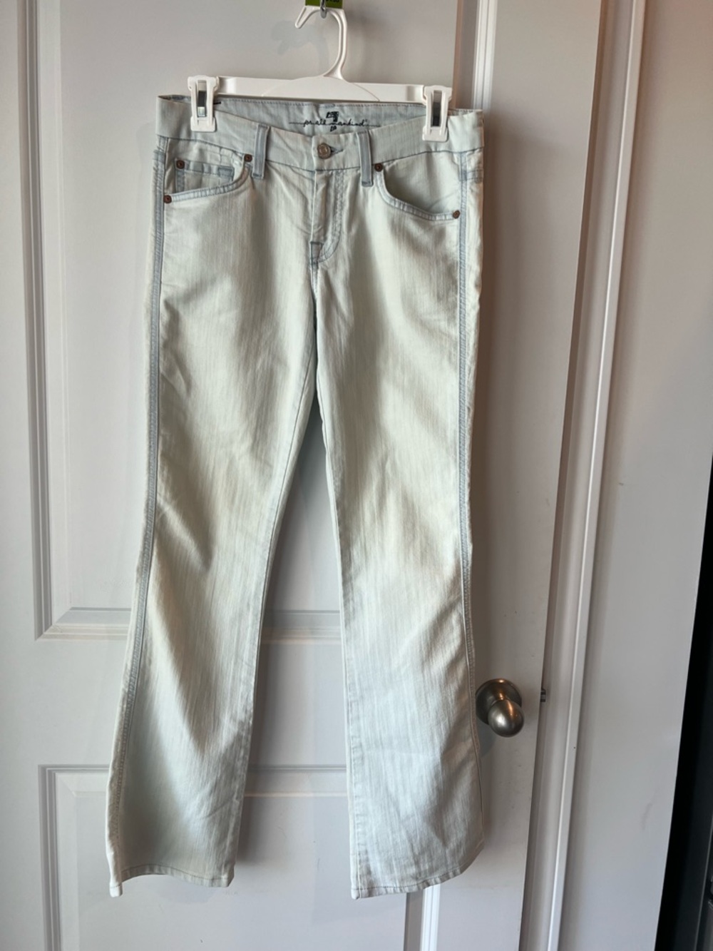 7 for All Mankind Light Wash Women's Jeans - 26 waist